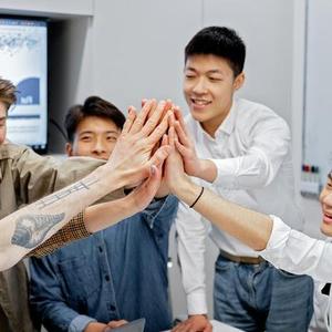 窦芸昀